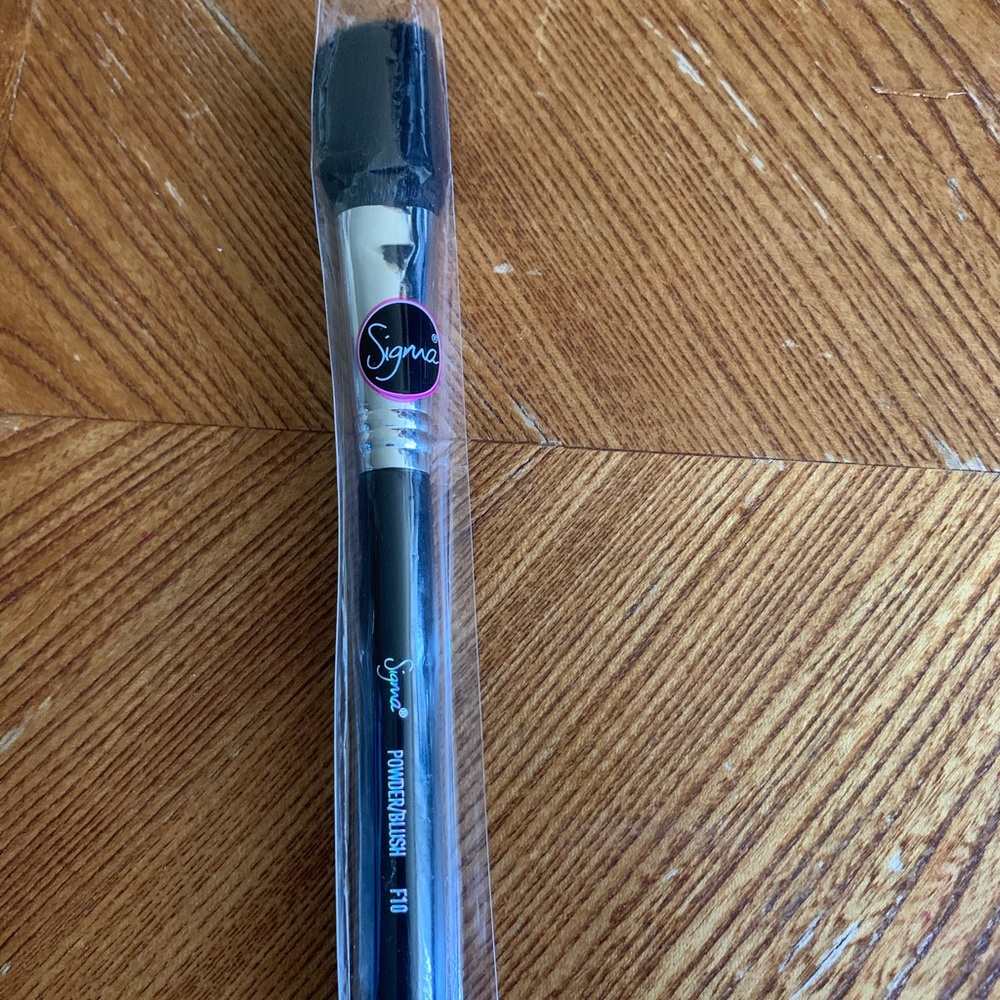 Sigma makeup brush